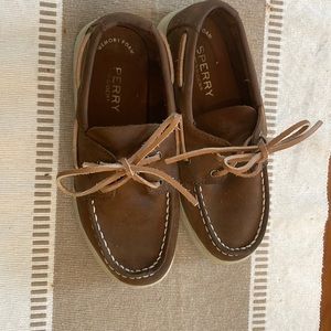 Boys Sperry Boat shoes size 13.5